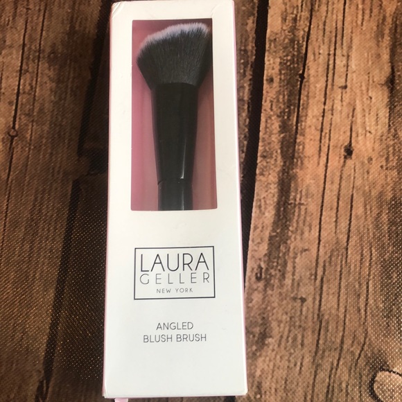 Pinceau Blush Biseauté Nude By Nature - Pour Un Fard à Joues Parfait ! Neuf.